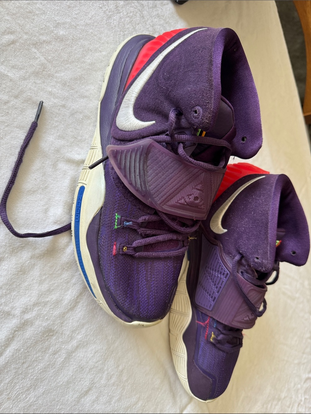 Nike Kyrie Enlightenment size 10